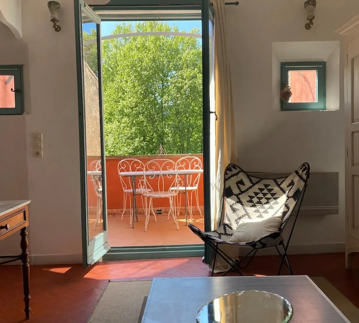 Syrius - Logement D'Artiste Avec Terrasse Et Vue Fontaine-de-Vaucluse