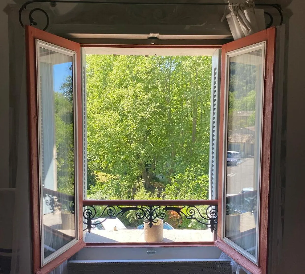 Syrius - Logement D'Artiste Avec Terrasse Et Vue Fontaine-de-Vaucluse Apartmán